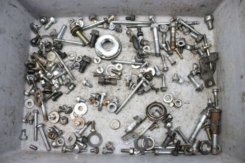 photo de BOLSA DE TORNILLERÍA TORNILLO SYM HUSKY 125 (1999 - 2005) - Detalle de la pieza