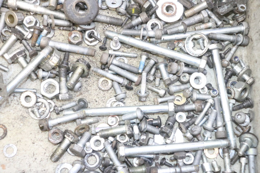 photo de TORNILLOS PIAGGIO IE MP3 YOURBAN 300 (2011 - 2016) - Detalle de la pieza