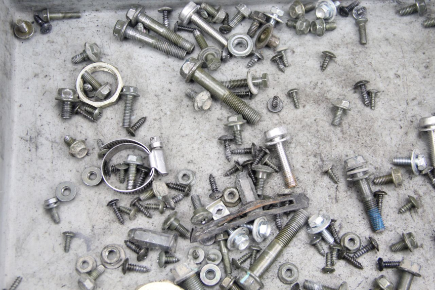 photo de BOLSA DE TORNILLERÍA TORNILLO SYM JET 4 4T 50 (2018 - 2021) - Otra perspectiva