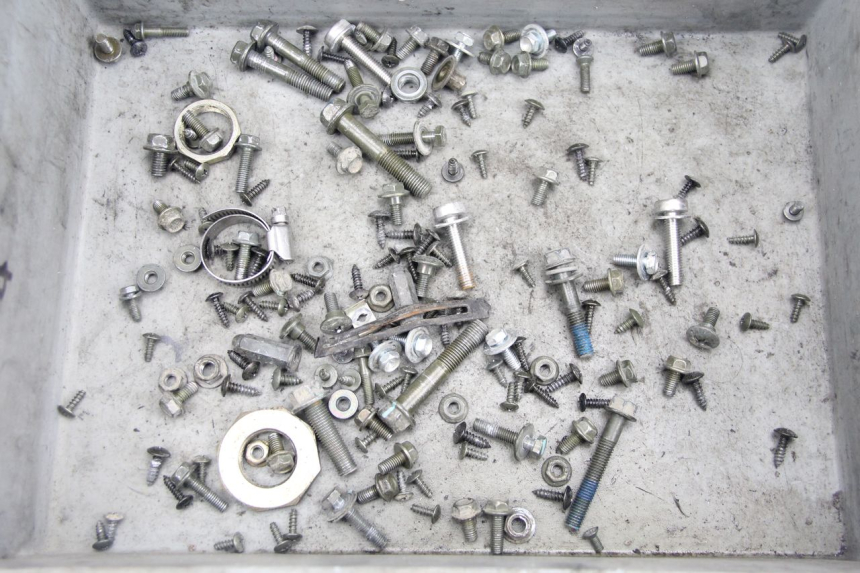 photo de BOLSA DE TORNILLERÍA TORNILLO SYM JET 4 4T 50 (2018 - 2021) - Primer plano técnico