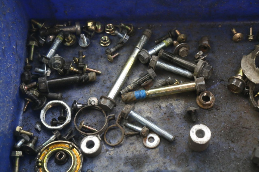 photo de BOLSA DE TORNILLERÍA TORNILLO SYM JET EURO X 2T 50 (2003 - 2007) - Zoom estado de uso