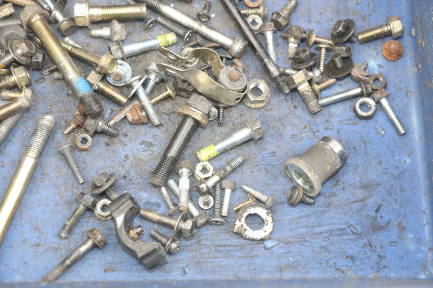 photo de BOLSA DE TORNILLERÍA TORNILLO SYM JET SPORT XR 50 (2006 - 2015) - Zoom estado de uso