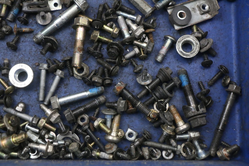 photo de TORNILLOS SYM JOYRIDE EVO 125 (2009 - 2016) - Primer plano técnico