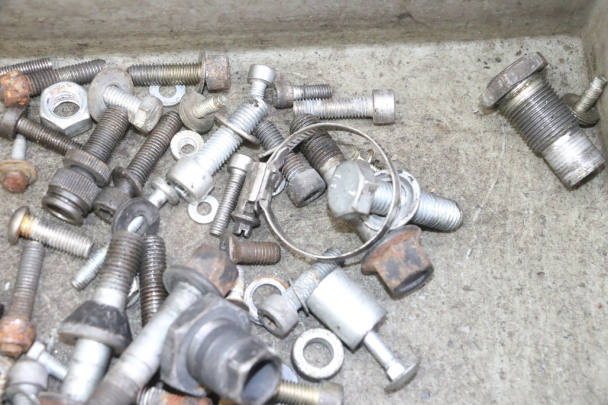 photo de TORNILLOS BMW K 75 RT 750 (1989 - 1997) - Primer plano técnico