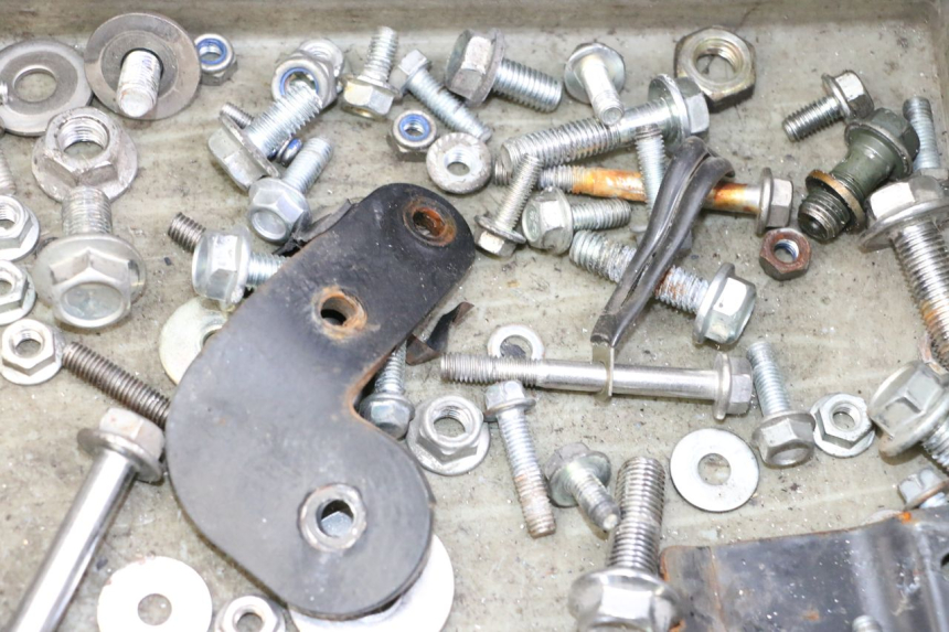 photo de TORNILLOS KEEWAY K-LIGHT KLIGHT 125 (2018 - 2025) - Otra perspectiva