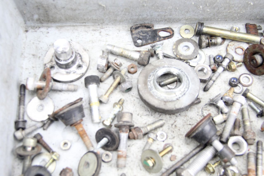 photo de TORNILLOS BMW K100 1000 (1982 - 1990) - Primer plano técnico