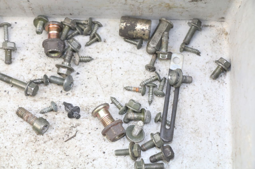 photo de BOLSA DE TORNILLERÍA TORNILLO RIDE KALLIO 50 (2010 - 2019) - Otra perspectiva