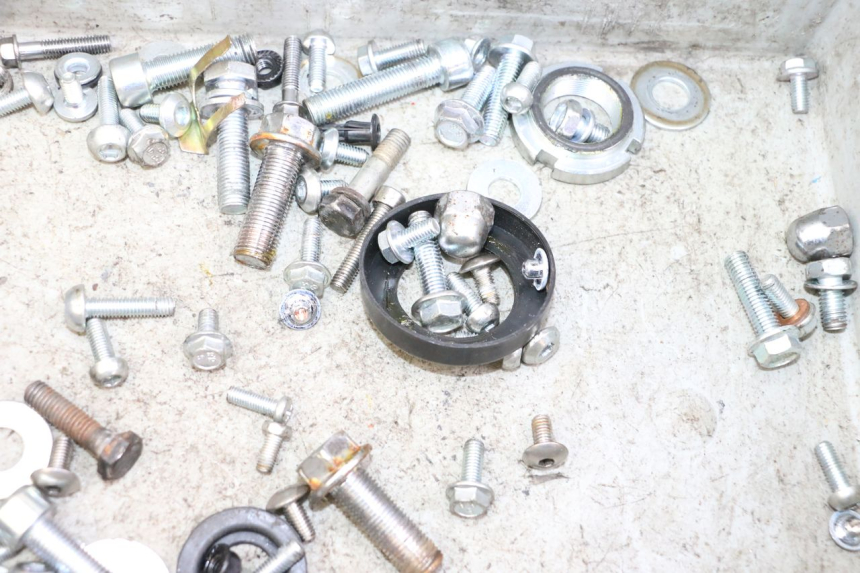 photo de TORNILLOS KIDEN KD125-G 125 (2018 - 2022) - Otra perspectiva