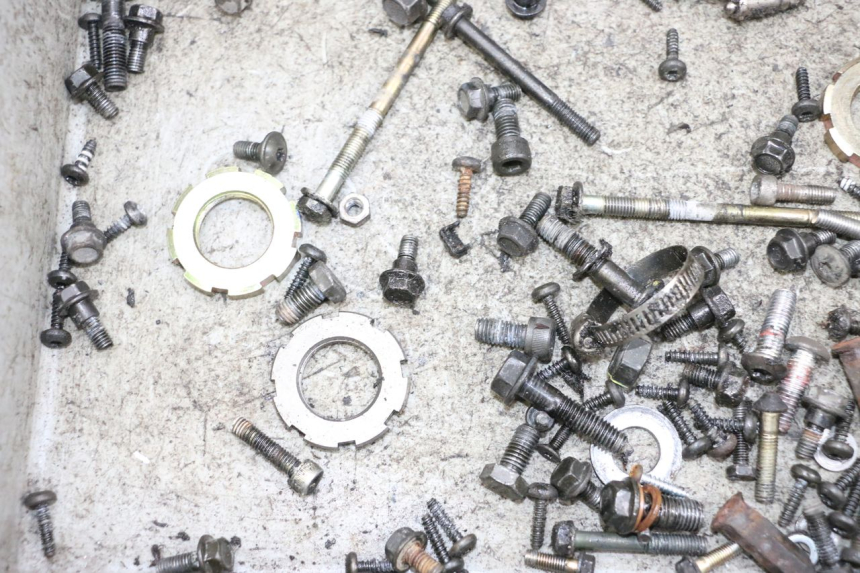 photo de BOLSA DE TORNILLERÍA TORNILLO PEUGEOT KISBEE 2T 50 (2010 - 2017) - Otra perspectiva