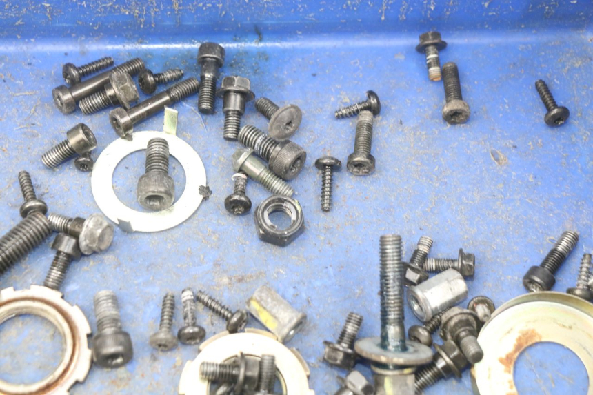 photo de BOLSA DE TORNILLERÍA TORNILLO PEUGEOT KISBEE 4T 50 (2018 - 2022) - Primer plano técnico