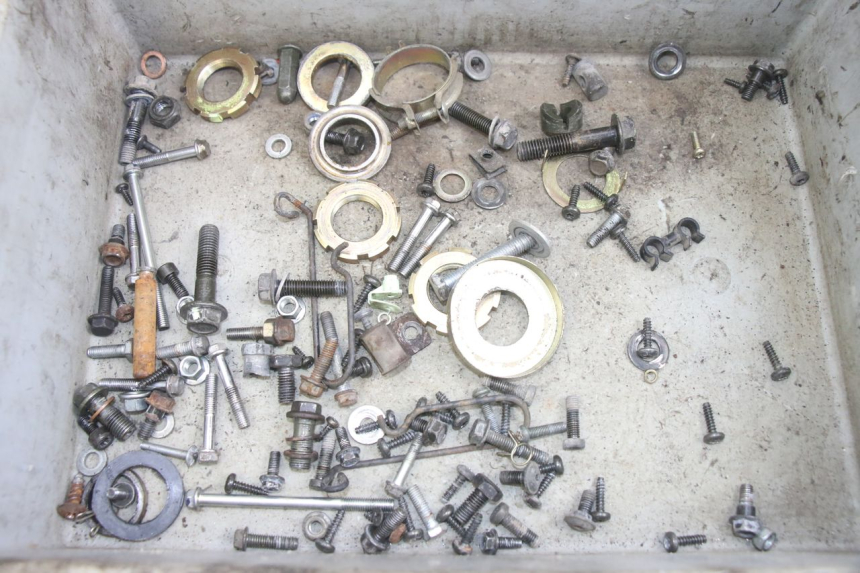 photo de BOLSA DE TORNILLERÍA TORNILLO PEUGEOT KISBEE 4T 50 (2010 - 2017) - Vista principal