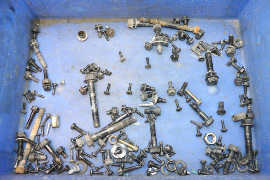 photo de TORNILLOS PEUGEOT KISBEE 4T 50 (2023 - 2026) - Vista principal