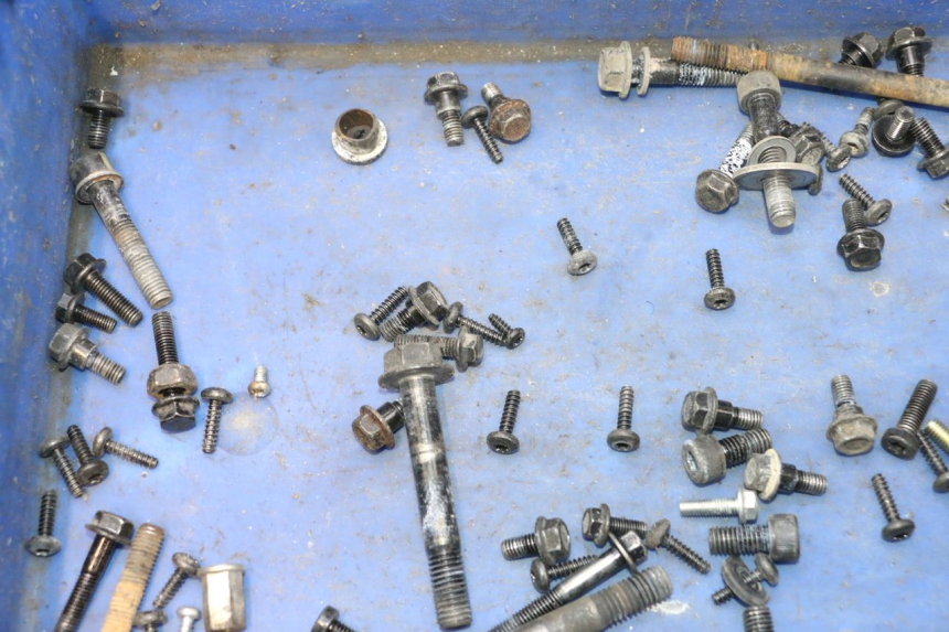 photo de TORNILLOS PEUGEOT KISBEE 4T 50 (2023 - 2026) - Zoom estado de uso