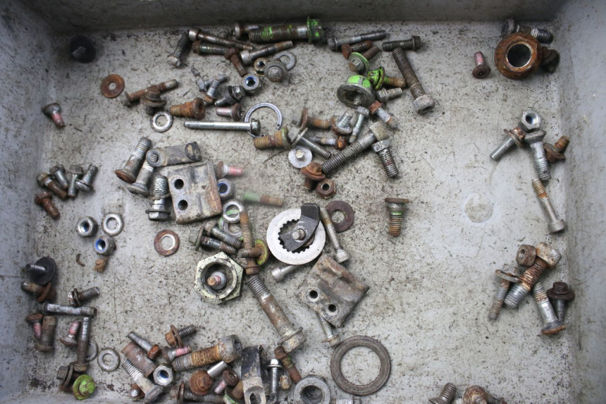 photo de BOLSA DE TORNILLERÍA TORNILLO KAWASAKI KX 250 (1994 - 1998) - Detalle de la pieza