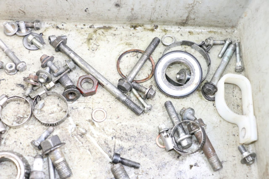 photo de TORNILLOS KAWASAKI KX 85 (2014 - 2021) - Otra perspectiva