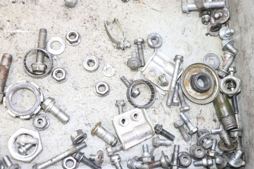 photo de TORNILLOS KAWASAKI KX 85 (2014 - 2021) - Otra perspectiva