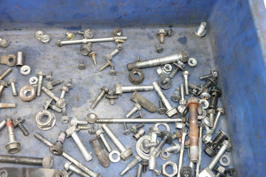 photo de BOLSA DE TORNILLERÍA TORNILLO KYMCO AGILITY 4T 50 (2018 - 2022) - Zoom estado de uso