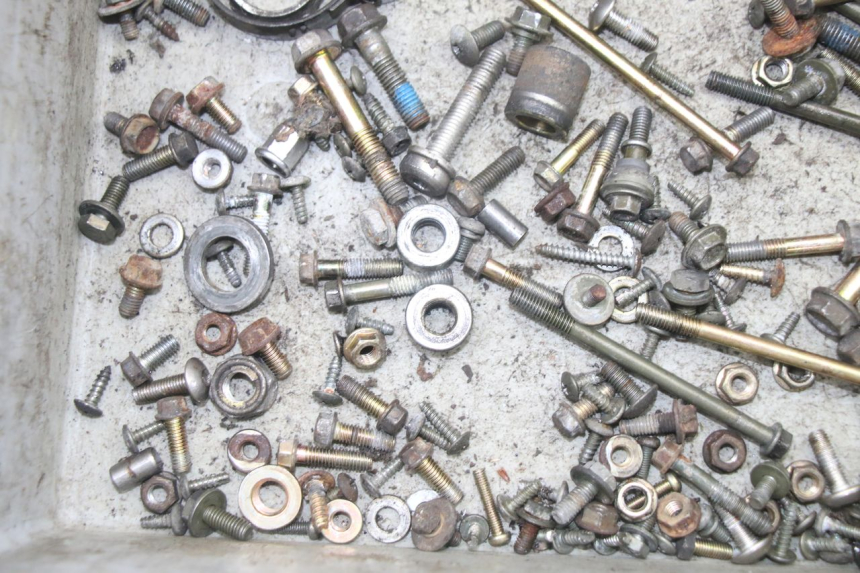 photo de BOLSA DE TORNILLERÍA TORNILLO KYMCO DINK 4T 50 (2007 - 2018) - Otra perspectiva