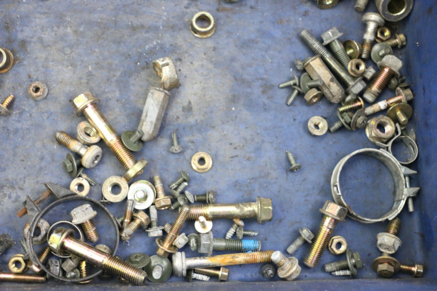 photo de TORNILLOS KYMCO PEOPLE S 125 (2000 - 2008) - Zoom estado de uso