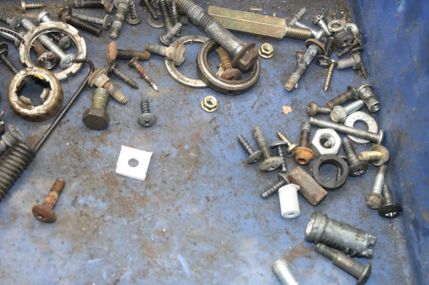 photo de BOLSA DE TORNILLERÍA TORNILLO PIAGGIO LIBERTY 4T 50 (2004 - 2008) - Detalle de la pieza