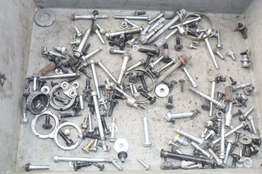 photo de BOLSA DE TORNILLERÍA TORNILLO PIAGGIO LIBERTY IGET 4T 50 (2015 - 2020) - Detalle de la pieza