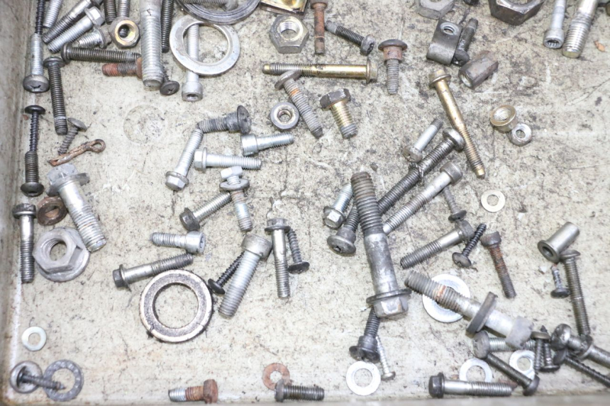 photo de TORNILLOS PIAGGIO LIBERTY 125 (1998 - 2008) - Otra perspectiva