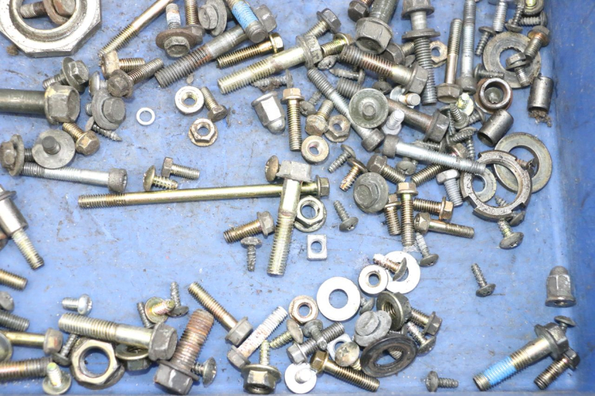 photo de BOLSA DE TORNILLERÍA TORNILLO KYMCO LIKE 125 (2009 - 2016) - Primer plano técnico