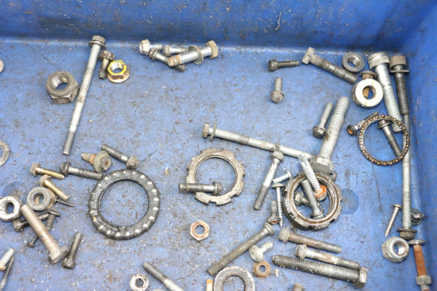 photo de BOLSA DE TORNILLERÍA TORNILLO PEUGEOT LUDIX 50 (2008 - 2017) - Zoom estado de uso