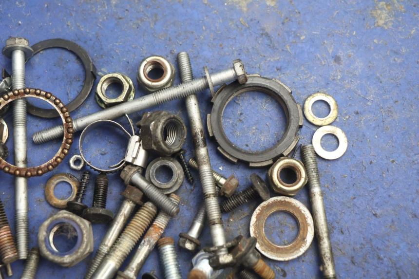 photo de TORNILLOS PEUGEOT LUDIX ONE 50 (2004 - 2013) - Zoom estado de uso
