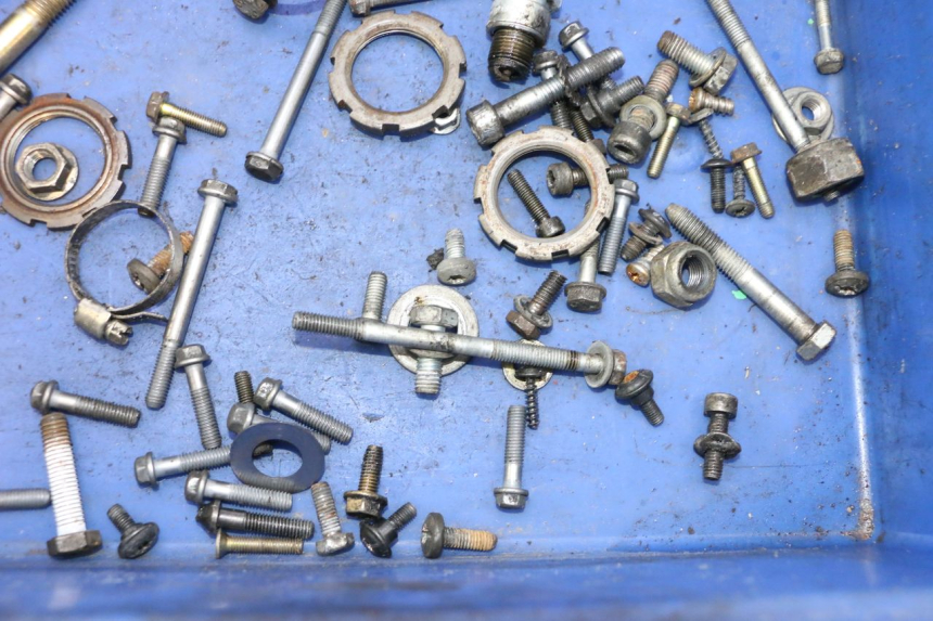 photo de TORNILLOS PEUGEOT LUDIX ONE 50 (2004 - 2006) - Primer plano técnico