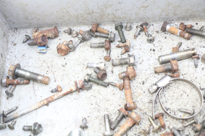 photo de BOLSA DE TORNILLERÍA TORNILLO EUROCKA MATADOR 4T 50 (2010 - 2016) - Primer plano técnico