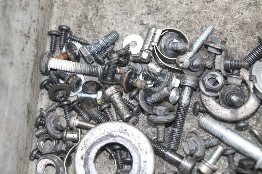 photo de TORNILLOS MBK OVETTO ONE 2T 50 (2013 - 2017) - Detalle de la pieza