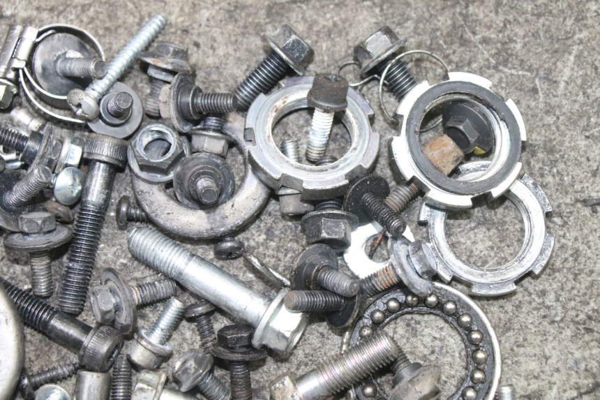 photo de TORNILLOS MBK OVETTO ONE 2T 50 (2013 - 2017) - Zoom estado de uso