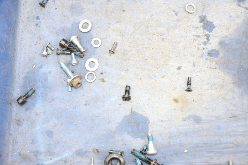 photo de TORNILLOS XIAOMI MI PRO 2 1 - Zoom estado de uso