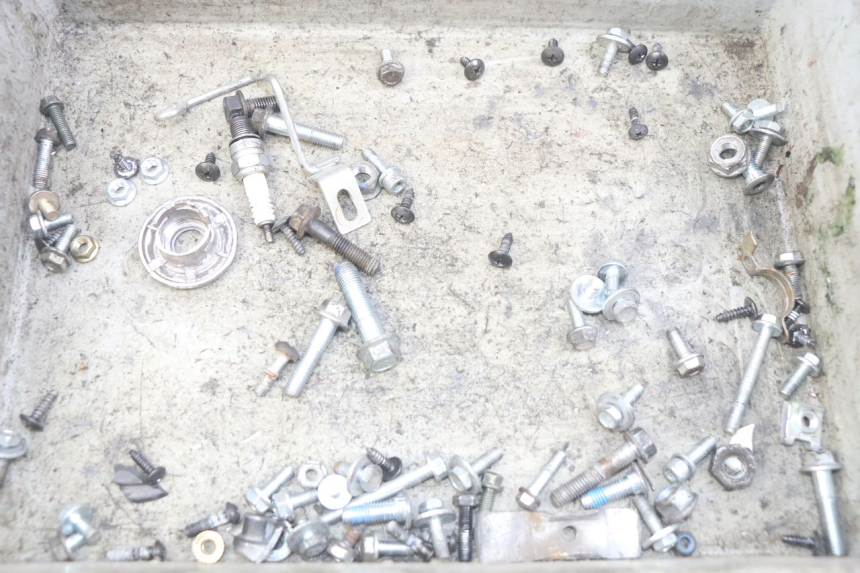 photo de BOLSA DE TORNILLERÍA TORNILLO JM MOTORS MIA 50 (2017 - 2020) - Vista principal