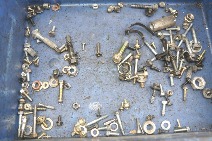 photo de BOLSA DE TORNILLERÍA TORNILLO SYM MIO 50 (2011 - 2017) - Detalle de la pieza