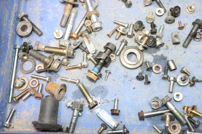photo de TORNILLOS SYM MIO 50 (2005 - 2010) - Primer plano técnico