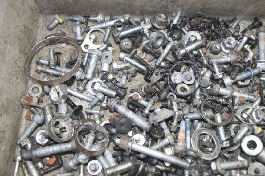 photo de TORNILLOS PIAGGIO MP3 HPE 350 (2018 - 2020) - Detalle de la pieza