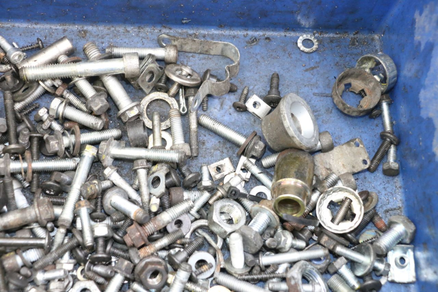 photo de BOLSA DE TORNILLERÍA TORNILLO PIAGGIO MP3 LT 400 (2007 - 2012) - Otra perspectiva