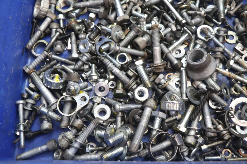 photo de TORNILLOS PIAGGIO MP3 LT 300 (2010 - 2016) - Otra perspectiva