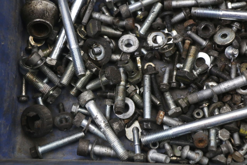 photo de TORNILLOS PIAGGIO MP3 125 (2006 - 2014) - Otra perspectiva