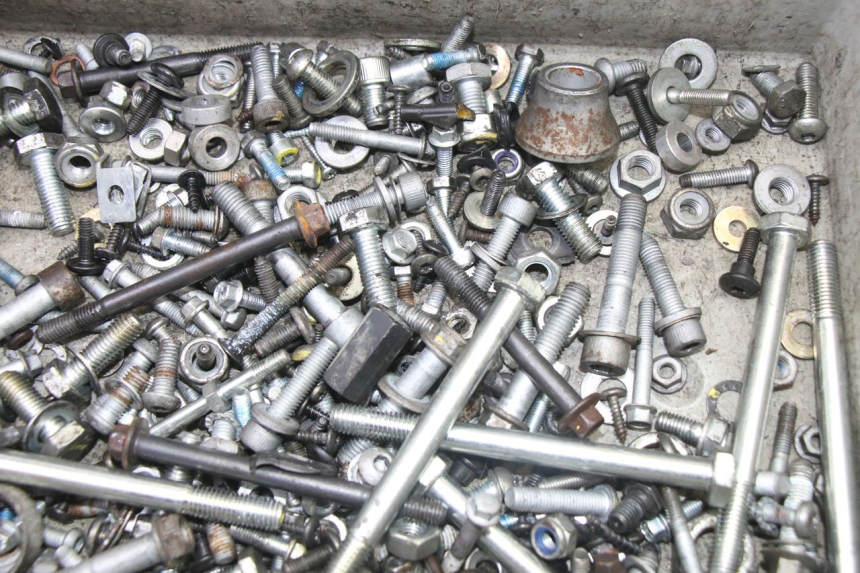 photo de TORNILLOS PIAGGIO MP3 500 (2014 - 2017) - Zoom estado de uso