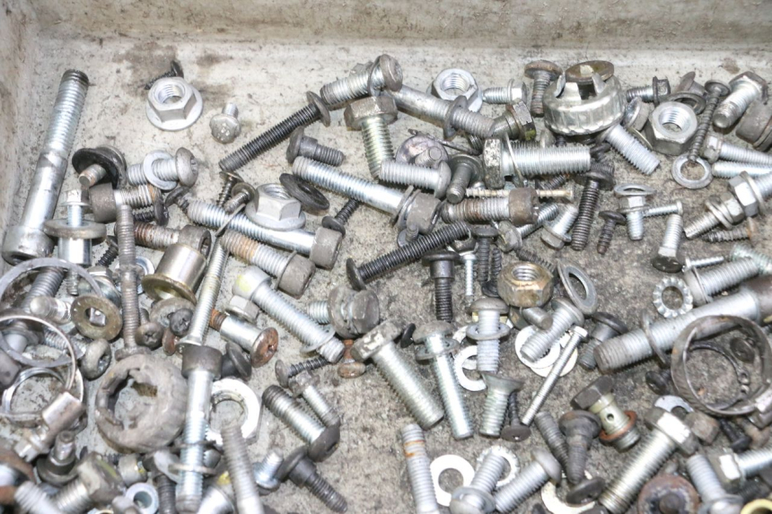 photo de TORNILLOS PIAGGIO MP3 125 (2006 - 2014) - Detalle de la pieza