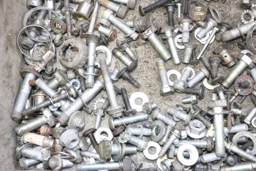 photo de TORNILLOS PIAGGIO MP3 125 (2006 - 2014) - Zoom estado de uso