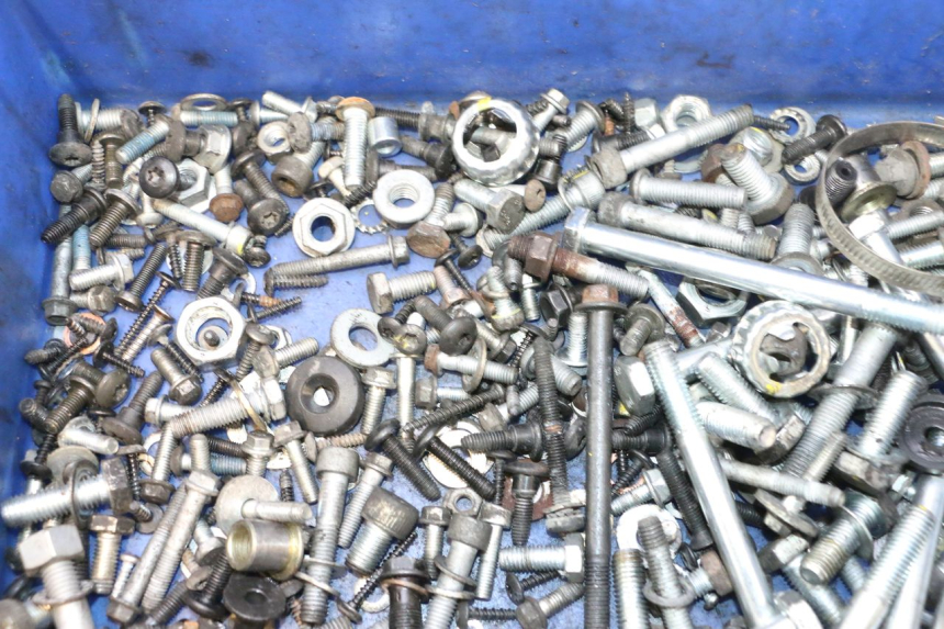 photo de TORNILLOS PIAGGIO MP3 500 (2016 - 2018) - Primer plano técnico