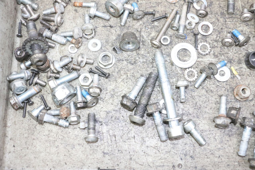 photo de TORNILLOS RIEJU MRT 50 (2018 - 2021) - Otra perspectiva