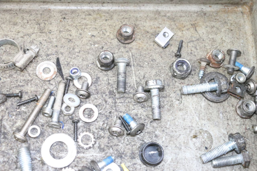 photo de TORNILLOS RIEJU MRT 50 (2018 - 2021) - Primer plano técnico