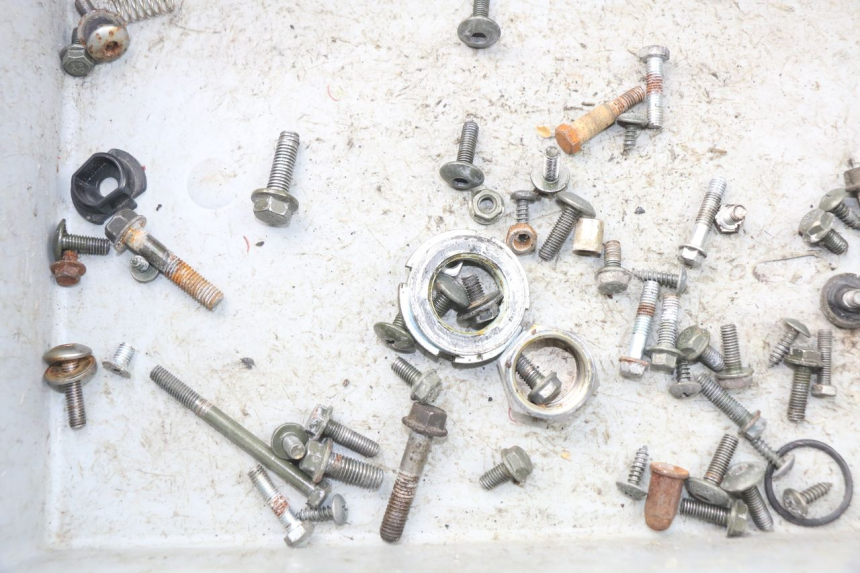 photo de TORNILLOS YAMASAKI MSX 50 (2013 - 2022) - Otra perspectiva