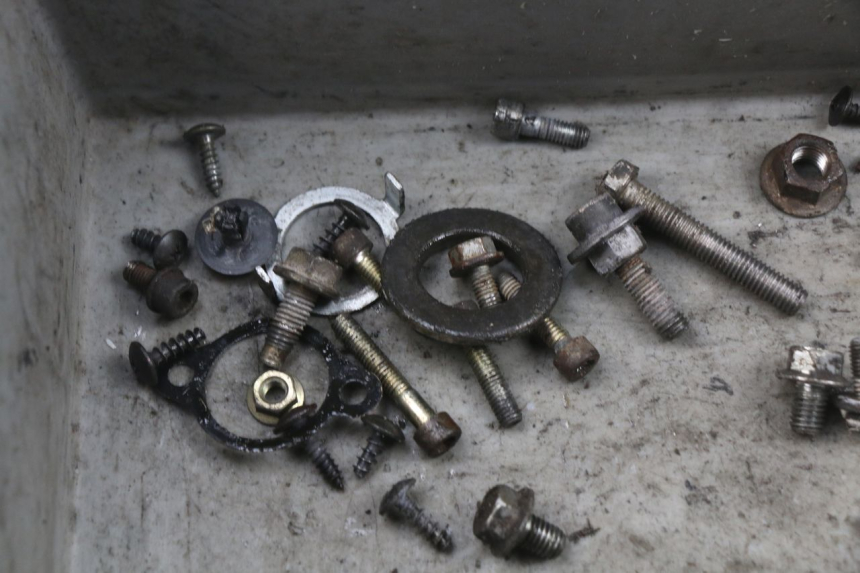 photo de TORNILLOS YAMAHA NEO'S NEOS 2T 50 (2007 - 2017) - Primer plano técnico