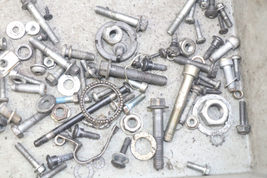 photo de BOLSA DE TORNILLERÍA TORNILLO PIAGGIO NEW TYPHOON 50 (2018 - 2021) - Detalle de la pieza